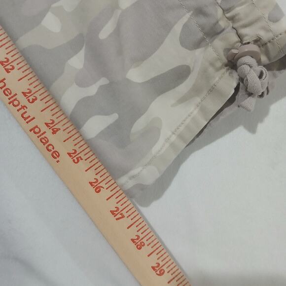 Mac And Me Jeans Camo Cargo Gorpcore Size 8 Elastic Waist Cotton Stretch Light - Picture 10 of 11